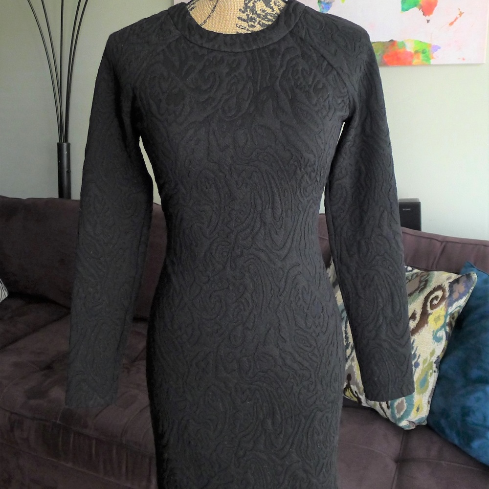Banana Republic black dress - Picture 3 of 6